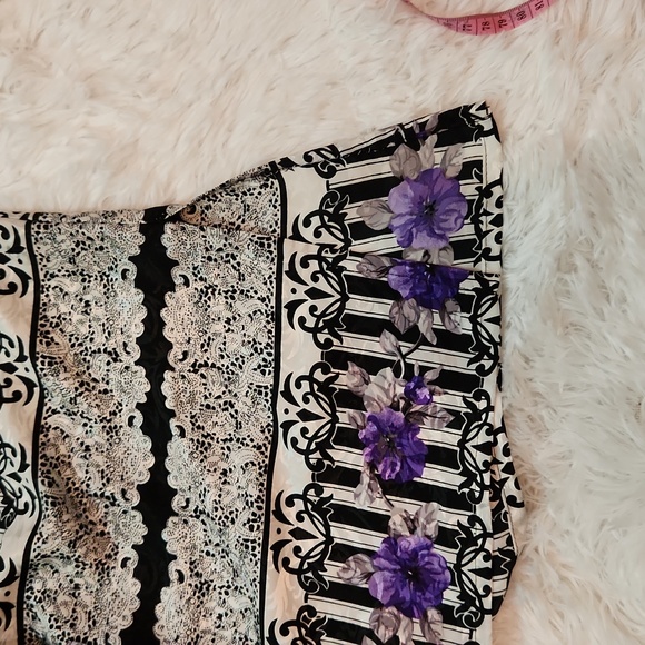 Vintage  black, purple and white multi print blouse - Picture 6 of 8